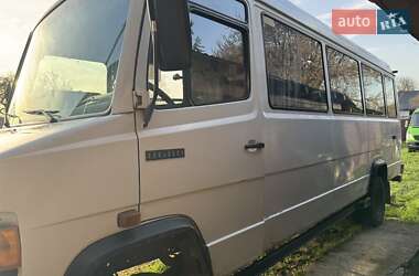 Туристический / Междугородний автобус Mercedes-Benz T2 1992 в 