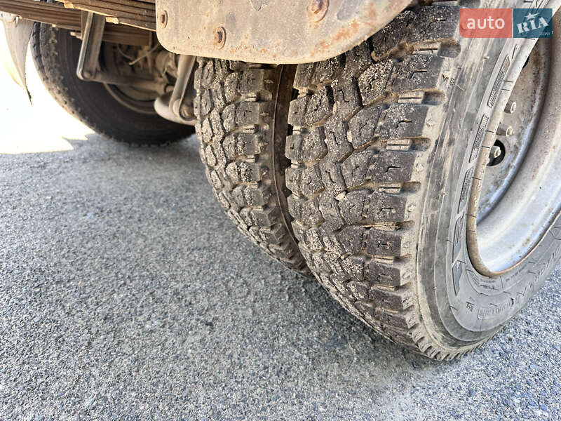 Борт Mercedes-Benz T2 1975 в Звенигородке