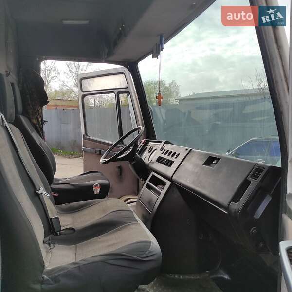 Грузовой фургон Mercedes-Benz T2 1990 в Николаеве