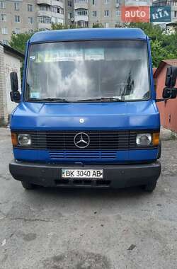 Міський автобус Mercedes-Benz T2 1995 в Рівному