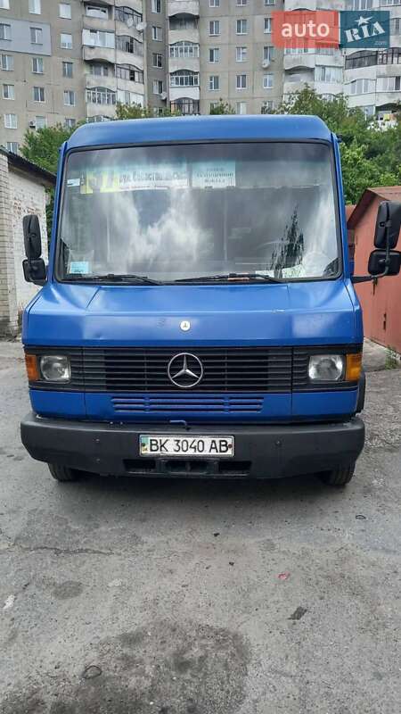 Mercedes-Benz T2 1995