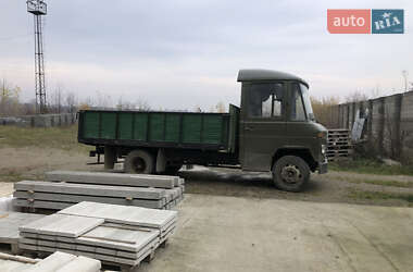Платформа Mercedes-Benz T2 1989 в Самборі