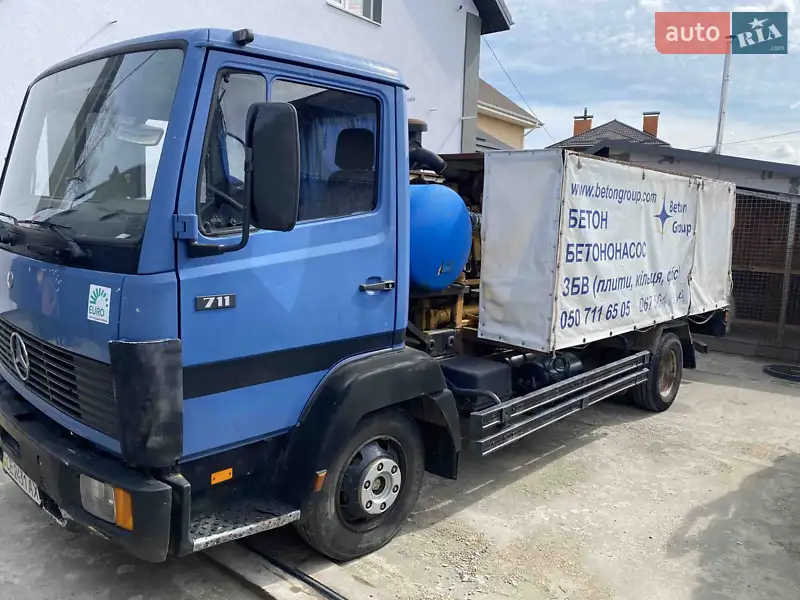 Mercedes-Benz T2 1996