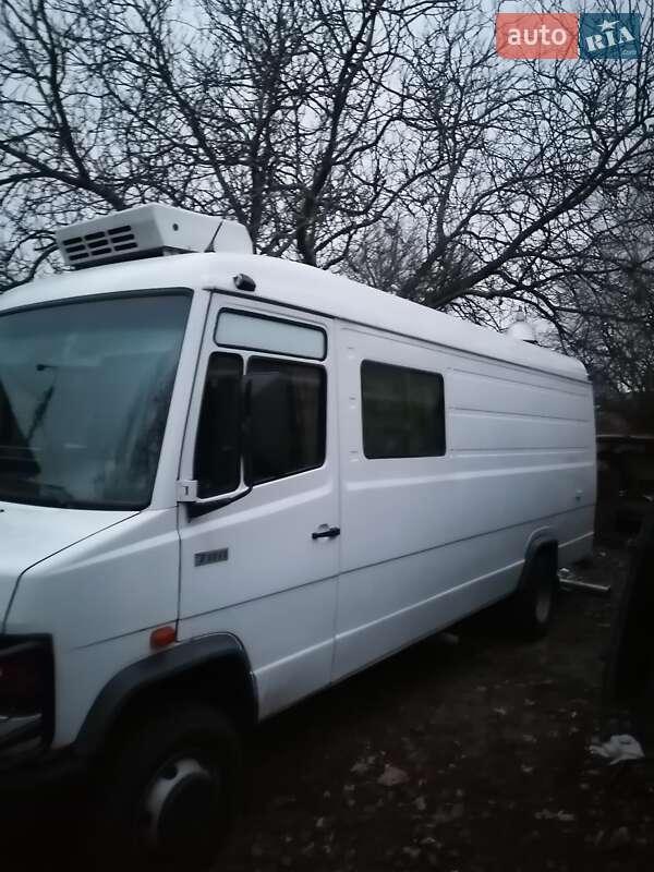 Микроавтобус Mercedes-Benz T2 1992 в Киеве фото 4 Микроавтобус Mercedes-Benz T2 1992 в Киеве