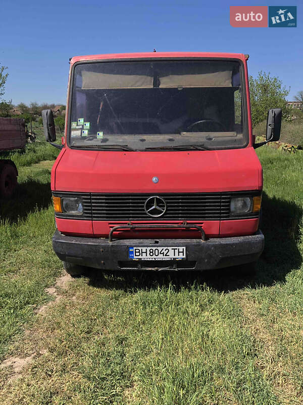 Mercedes-Benz T2 1991