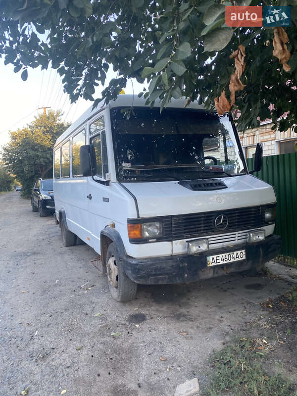 Міський автобус Mercedes-Benz T2 1996 в Кривому Розі