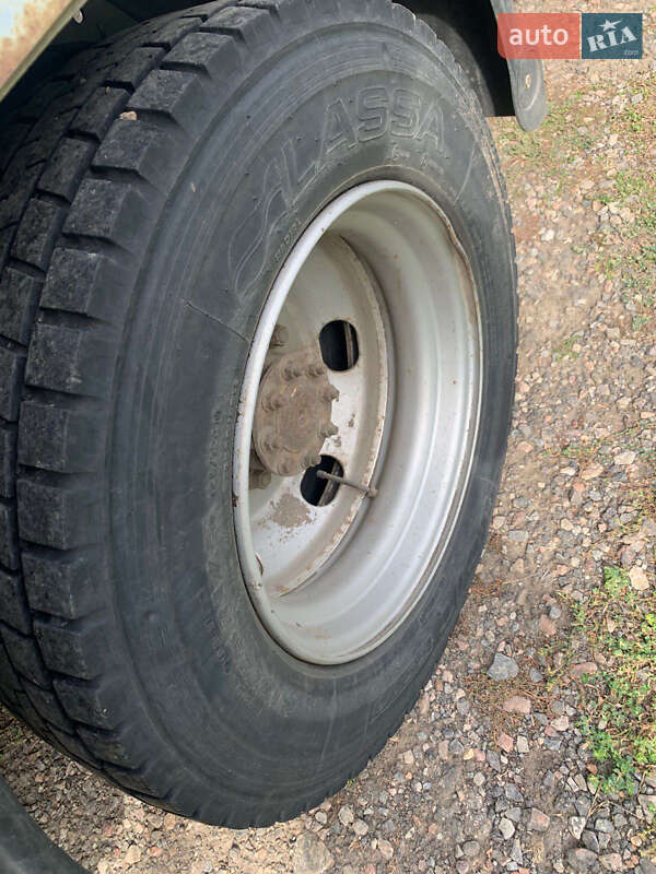 Грузовой фургон Mercedes-Benz T2 1994 в Николаеве