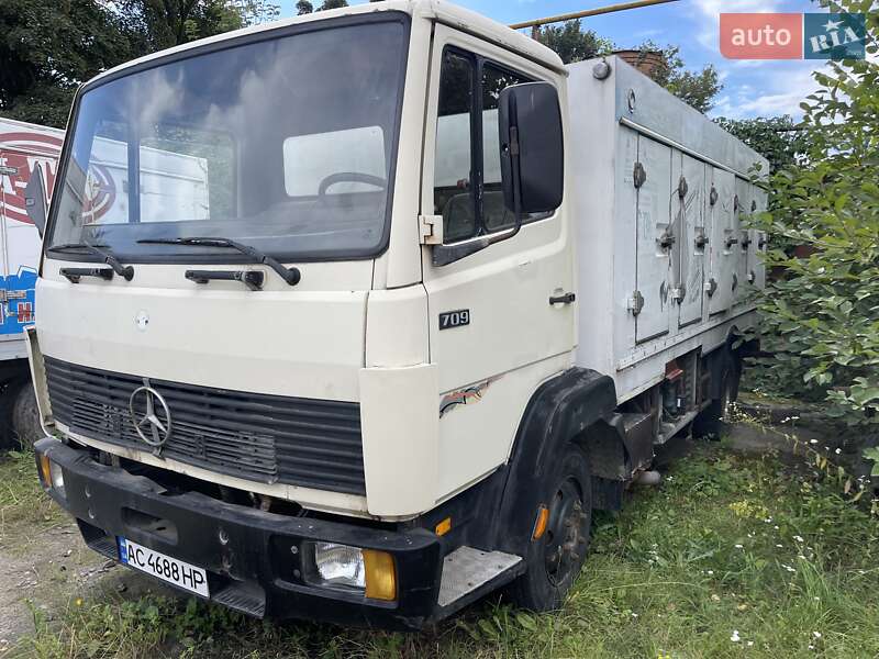 Рефрижератор Mercedes-Benz T2 1988 в Луцьку фото 3 Рефрижератор Mercedes-Benz T2 1988 в Луцьку