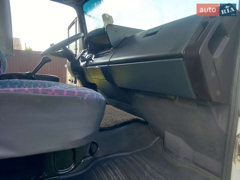 Грузовой фургон Mercedes-Benz T2 1997 в Любомле