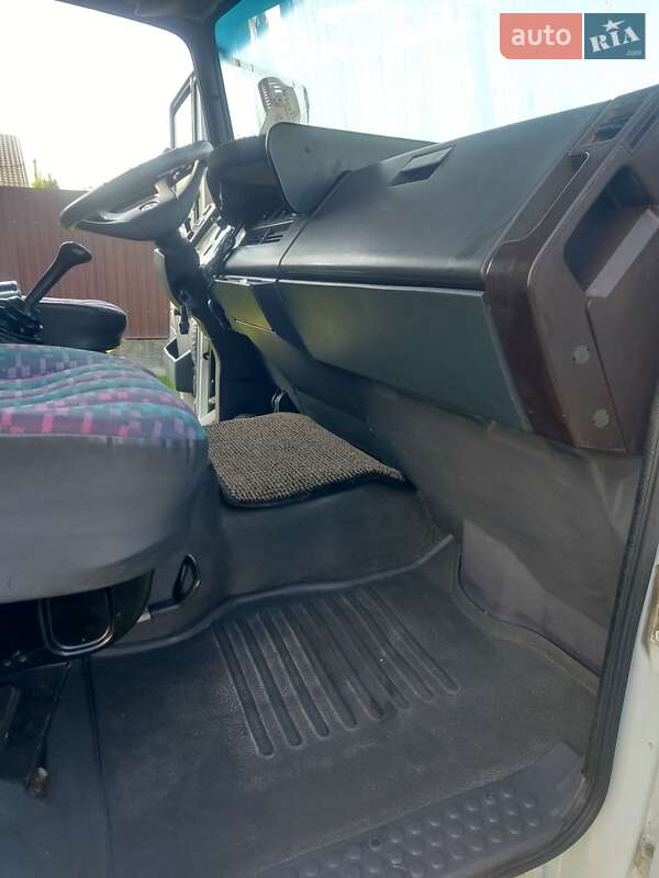 Грузовой фургон Mercedes-Benz T2 1997 в Любомле