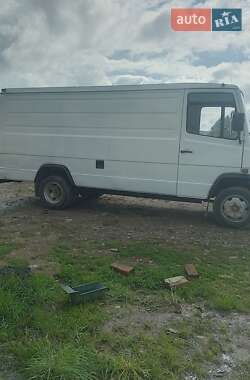 Грузовой фургон Mercedes-Benz T2 1996 в Сходнице