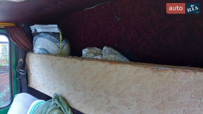 Вантажний фургон Mercedes-Benz T2 1980 в Житомирі