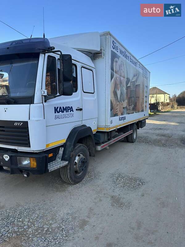 Вантажний фургон Mercedes-Benz T2 1997 в Дубні