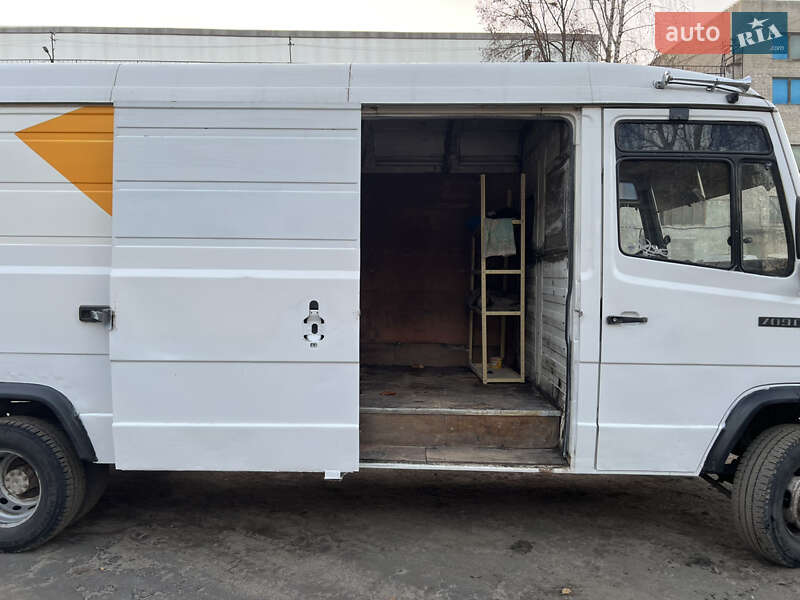 Грузовой фургон Mercedes-Benz T2 1992 в Львове фото 9 Грузовой фургон Mercedes-Benz T2 1992 в Львове