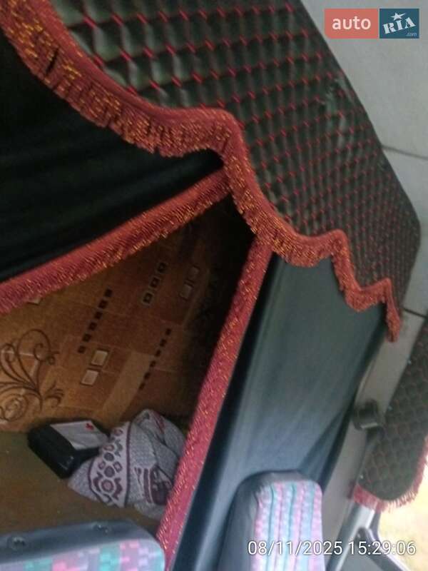 Грузовой фургон Mercedes-Benz T2 1994 в Коломые