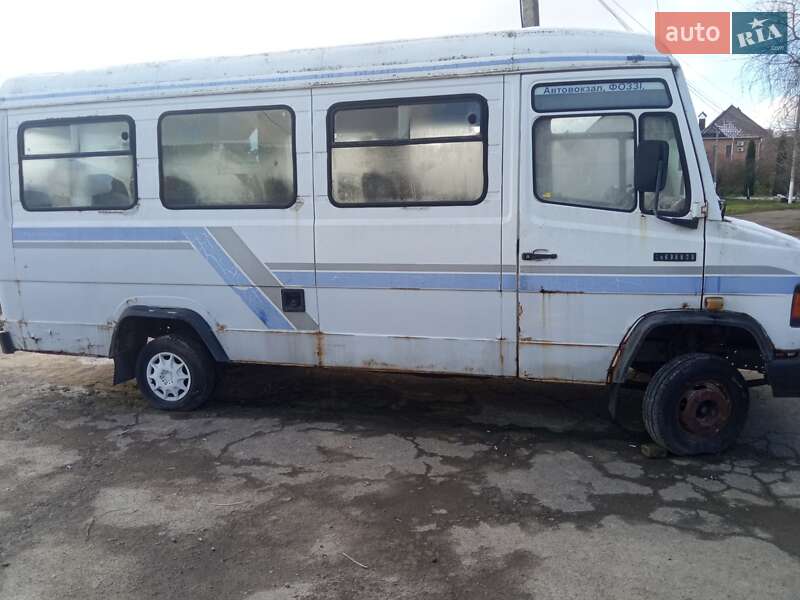 Мікроавтобус Mercedes-Benz T2 1996 в Рівному