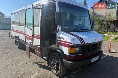 Туристический / Междугородний автобус Mercedes-Benz T2 1990 в Коломые