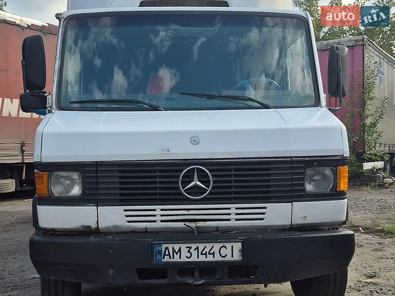 Mercedes-Benz T2 1995