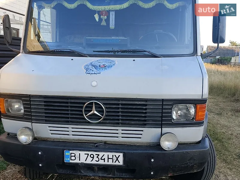 Mercedes-Benz T2 1990