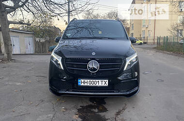 Мінівен Mercedes-Benz V 300 2021 в Одесі