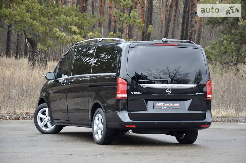 Мінівен Mercedes-Benz V-Class 2015 в Києві