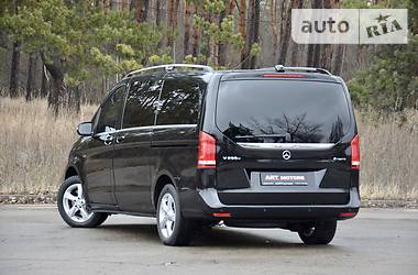 Минивэн Mercedes-Benz V-Class 2015 в 