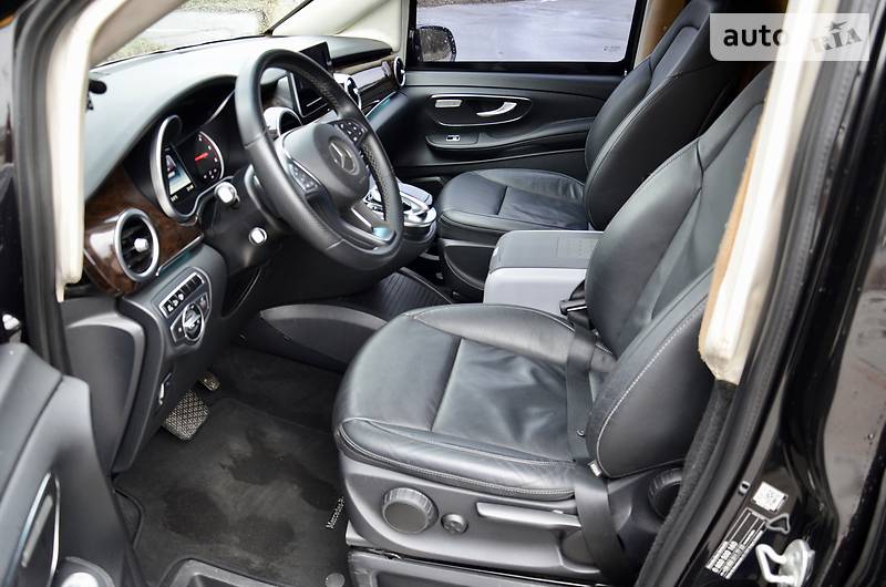 Мінівен Mercedes-Benz V-Class 2015 в Києві
