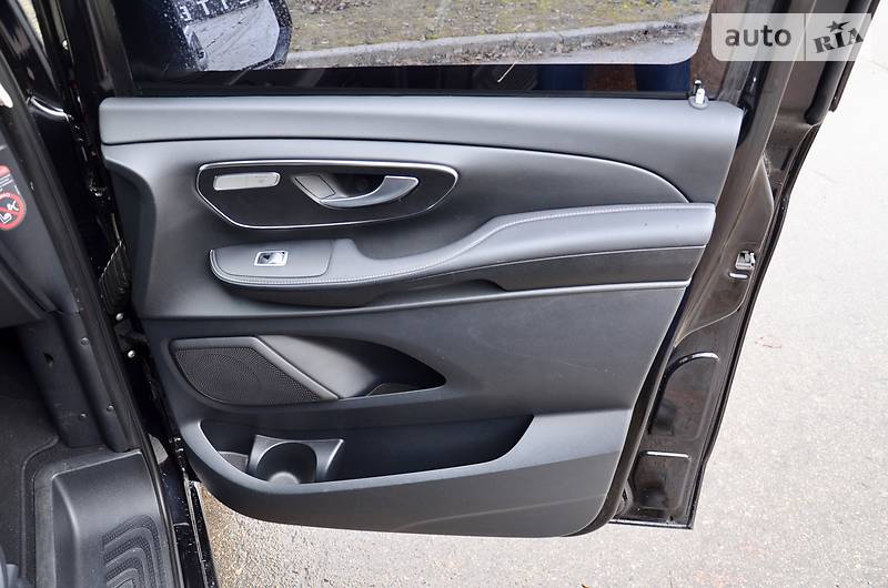 Мінівен Mercedes-Benz V-Class 2015 в Києві