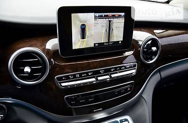 Минивэн Mercedes-Benz V-Class 2015 в 
