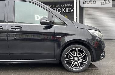 Минивэн Mercedes-Benz V-Class 2016 в Киеве