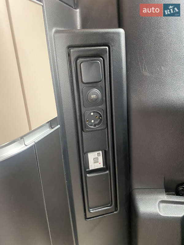 Мінівен Mercedes-Benz V-Class 2018 в Львові