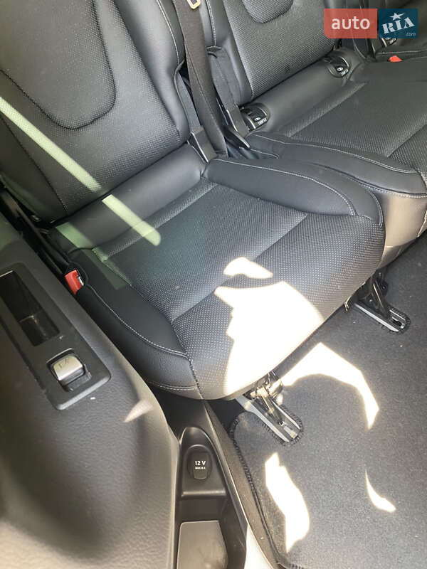 Мінівен Mercedes-Benz V-Class 2017 в Житомирі фото 19 Мінівен Mercedes-Benz V-Class 2017 в Житомирі