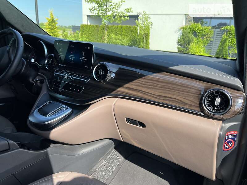Мінівен Mercedes-Benz V-Class 2021 в Мукачевому