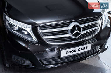 Минивэн Mercedes-Benz V-Class 2016 в 