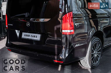 Минивэн Mercedes-Benz V-Class 2016 в 