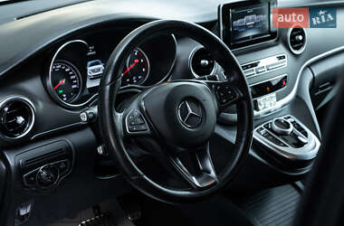 Минивэн Mercedes-Benz V-Class 2016 в 