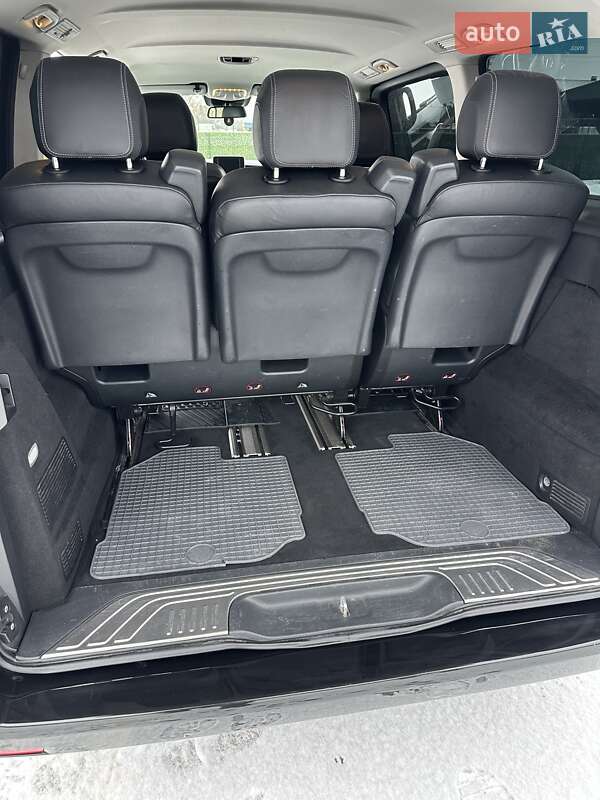 Минивэн Mercedes-Benz V-Class 2015 в Вараше фото 32 Минивэн Mercedes-Benz V-Class 2015 в Вараше