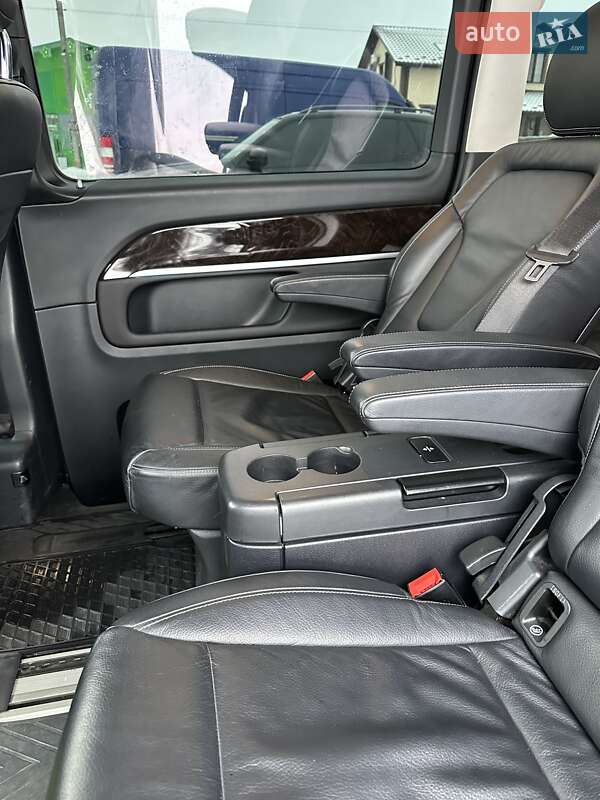 Минивэн Mercedes-Benz V-Class 2015 в Вараше фото 36 Минивэн Mercedes-Benz V-Class 2015 в Вараше