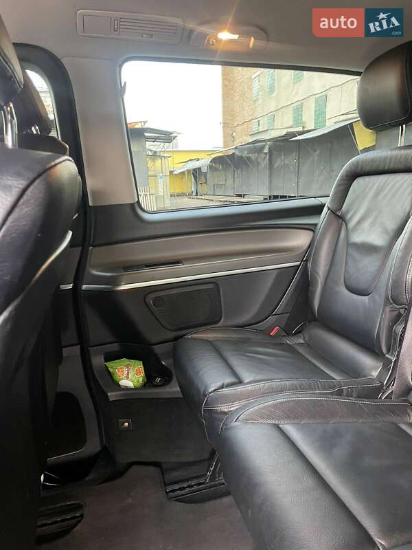Минивэн Mercedes-Benz V-Class 2016 в Хмельницком