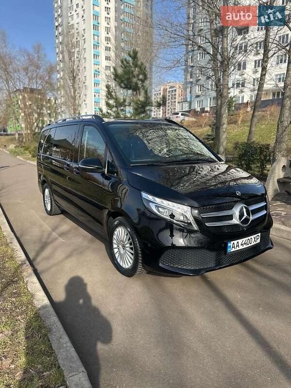 Мінівен Mercedes-Benz V-Class 2019 в Києві