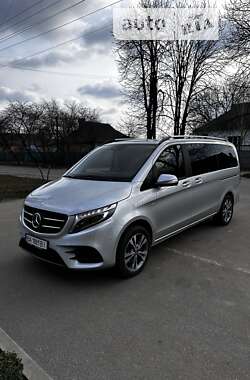 Минивэн Mercedes-Benz V-Class 2016 в Александровке