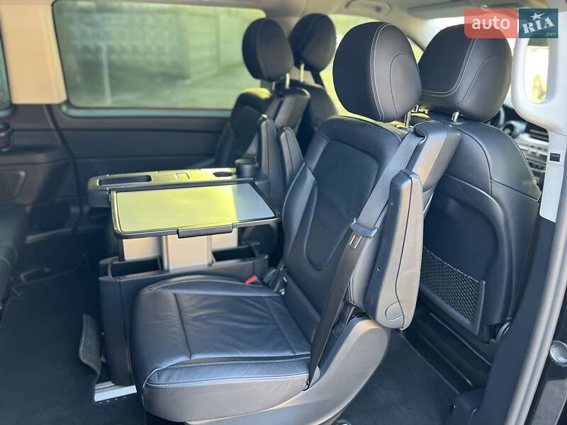 Минивэн Mercedes-Benz V-Class 2019 в Киеве
