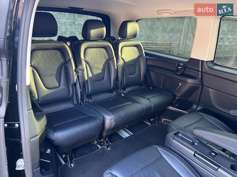 Минивэн Mercedes-Benz V-Class 2019 в Киеве