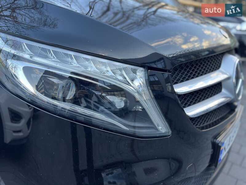 Минивэн Mercedes-Benz V-Class 2019 в Киеве