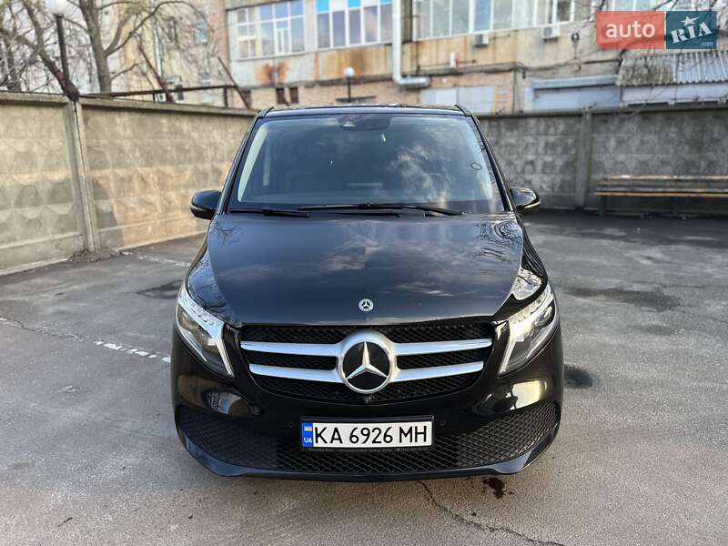 Минивэн Mercedes-Benz V-Class 2019 в Киеве