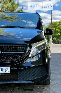 Минивэн Mercedes-Benz V-Class 2020 в Днепре