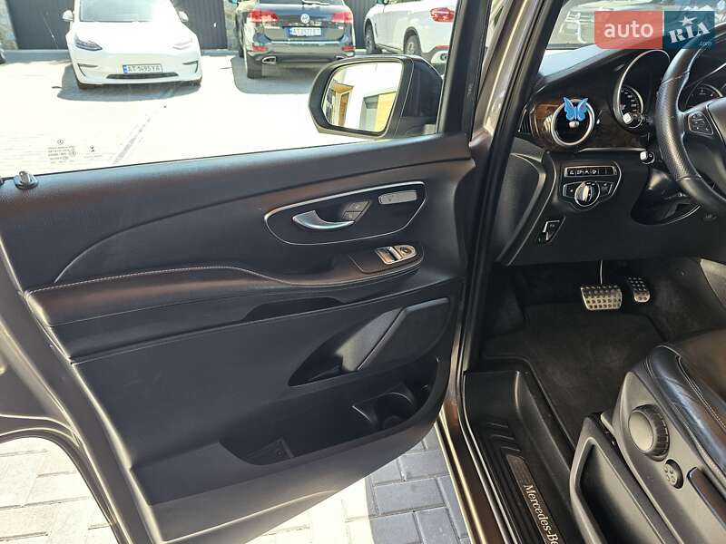 Минивэн Mercedes-Benz V-Class 2015 в Коломые