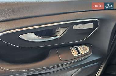Минивэн Mercedes-Benz V-Class 2015 в 