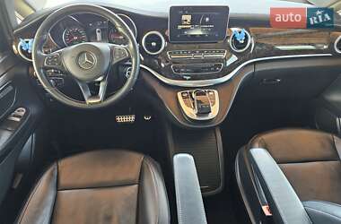 Минивэн Mercedes-Benz V-Class 2015 в 