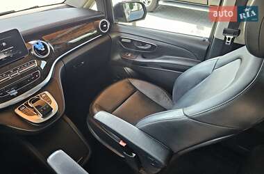 Минивэн Mercedes-Benz V-Class 2015 в 